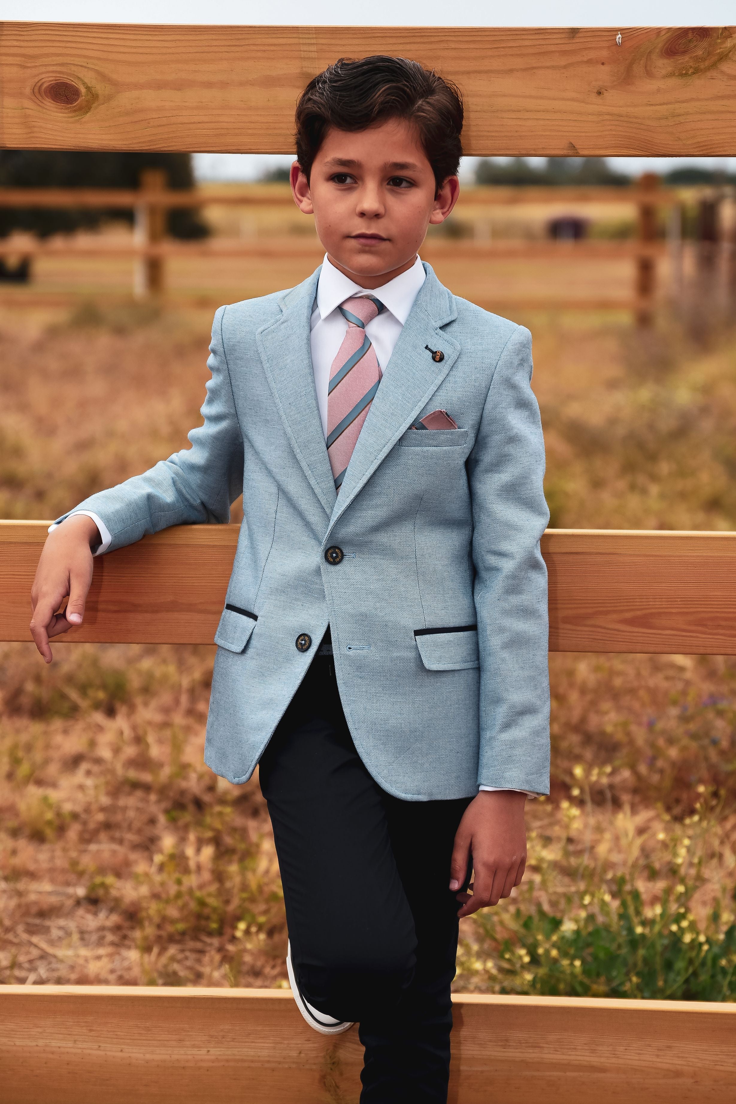 One Varones Boys Light Blue Blazer:- 10-0407070