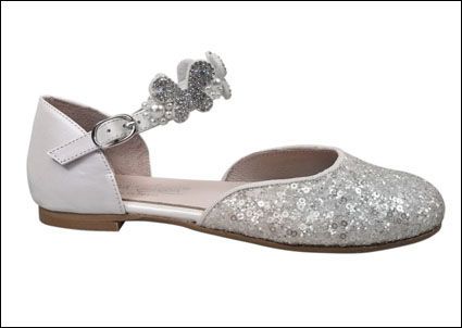 KINDLE Girls White Communion Shoe:- 9502 Pump