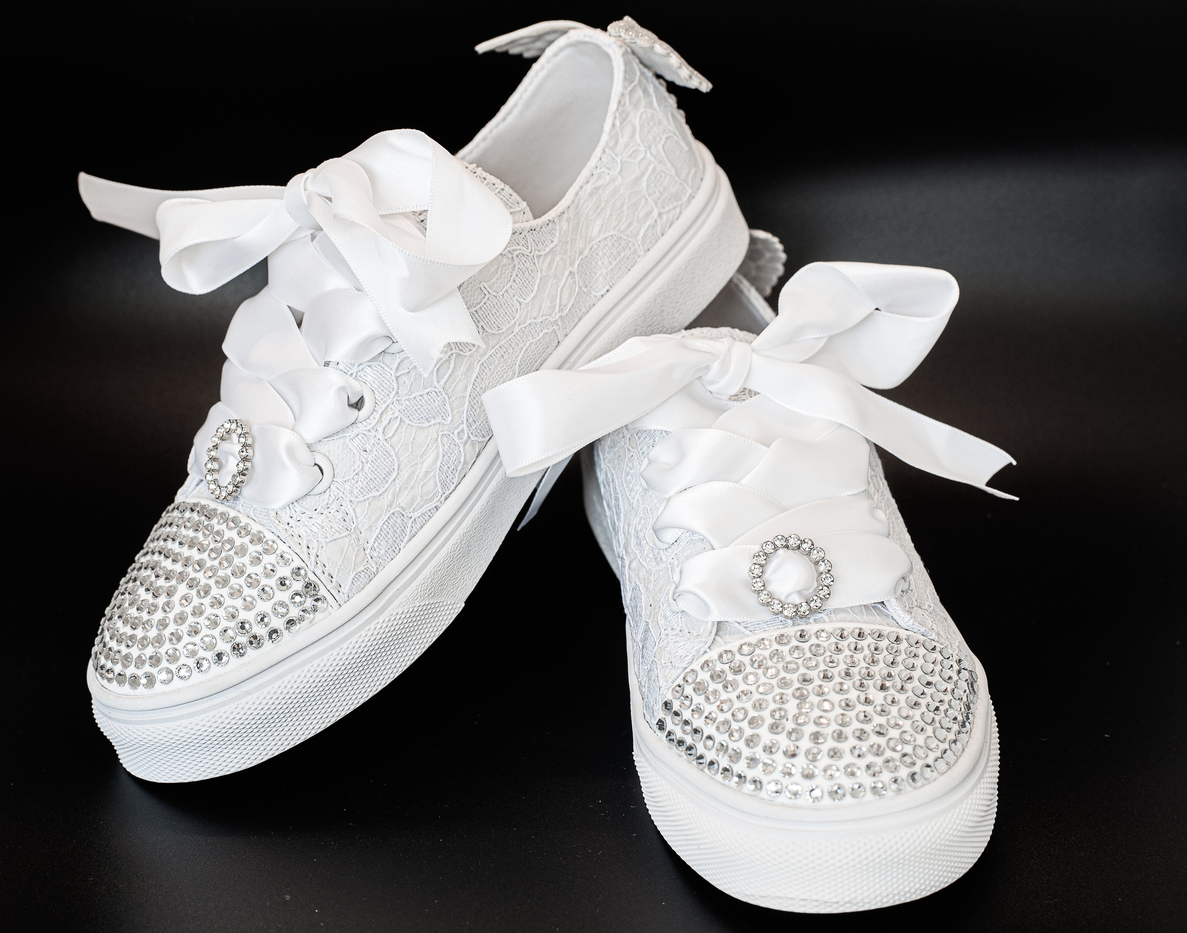 Sweeties By Sweetie Pie Girls White Sneaker Shoes:- Elsa Flats