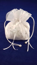 Load image into Gallery viewer, Celebrations Girls White Communion Bag CB064
