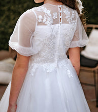 Load image into Gallery viewer, SALE COMMUNION DRESS Emmerling Girls White Communion Dress:- Gea Age 8 &amp; 10
