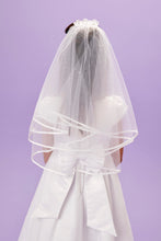 Load image into Gallery viewer, Peridot Girls White Holy Communion Veil:- Olivia
