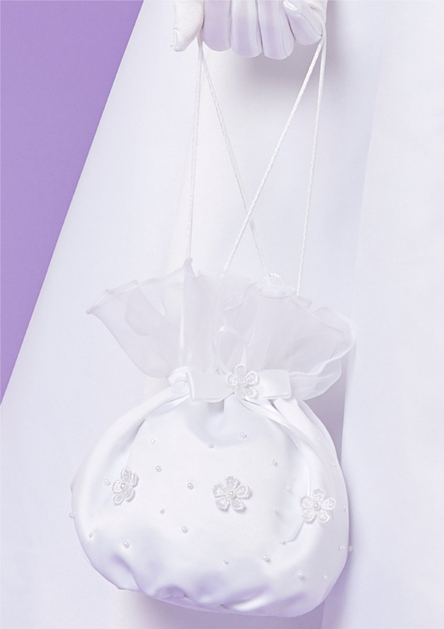 Peridot Girls White Communion Bag:- Chloe