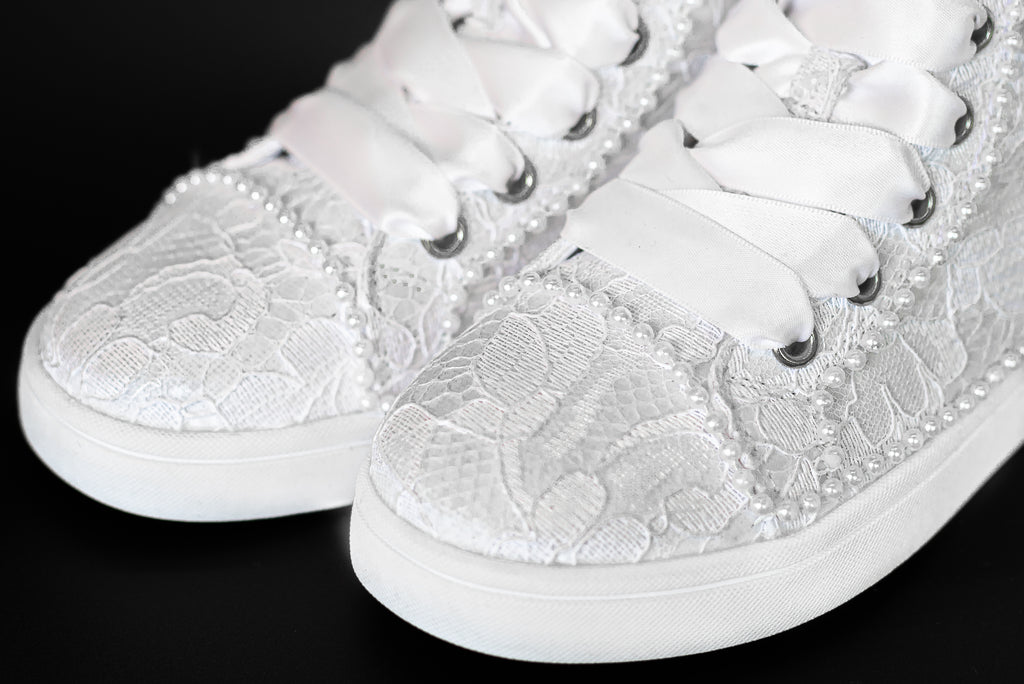 Sweeties By Sweetie Pie Girls White Sneaker Shoes:- Raya Flats