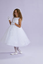 Load image into Gallery viewer, SALE COMMUNION DRESS Peridot Girls White Communion Dress:- June AGE 9
