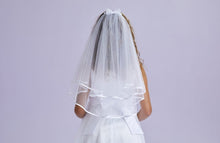 Load image into Gallery viewer, Peridot Girls White Holy Communion Veil:- Leah
