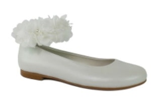 KINDLE Girls White Communion Shoe:- 7818 Pump