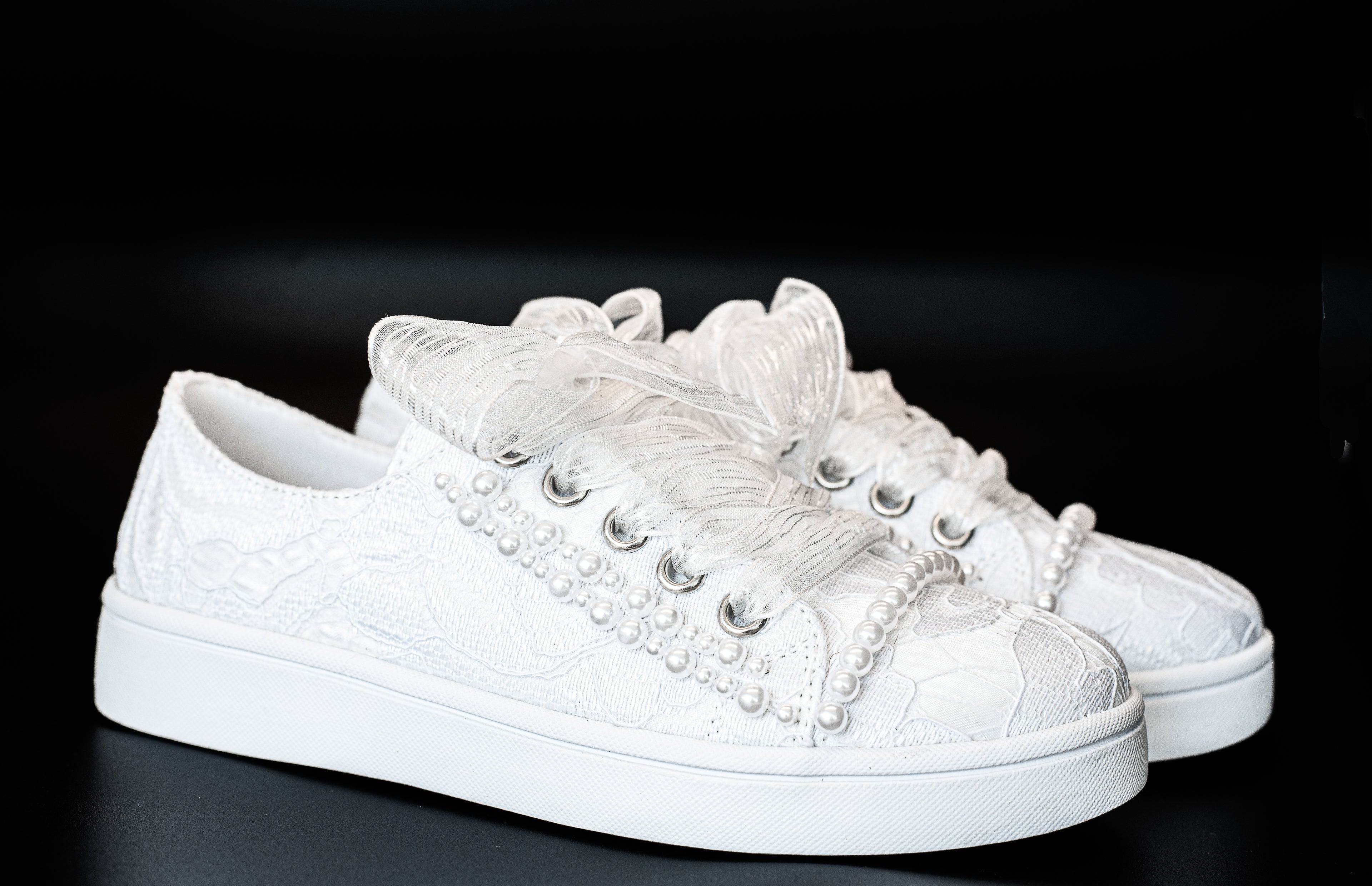 Sweeties By Sweetie Pie Girls White Sneaker Shoes:- Tiana Flats