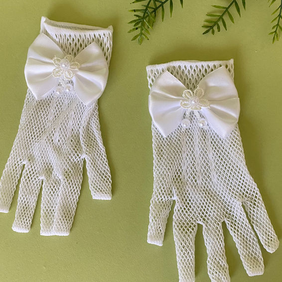 Linzi Jay Stretch Lace Gloves with Bow Detail:- LG89