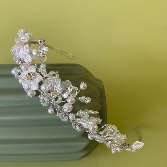 Linzi Jay Flowers & Leaves Beaded Tiara:- LM230WTSI