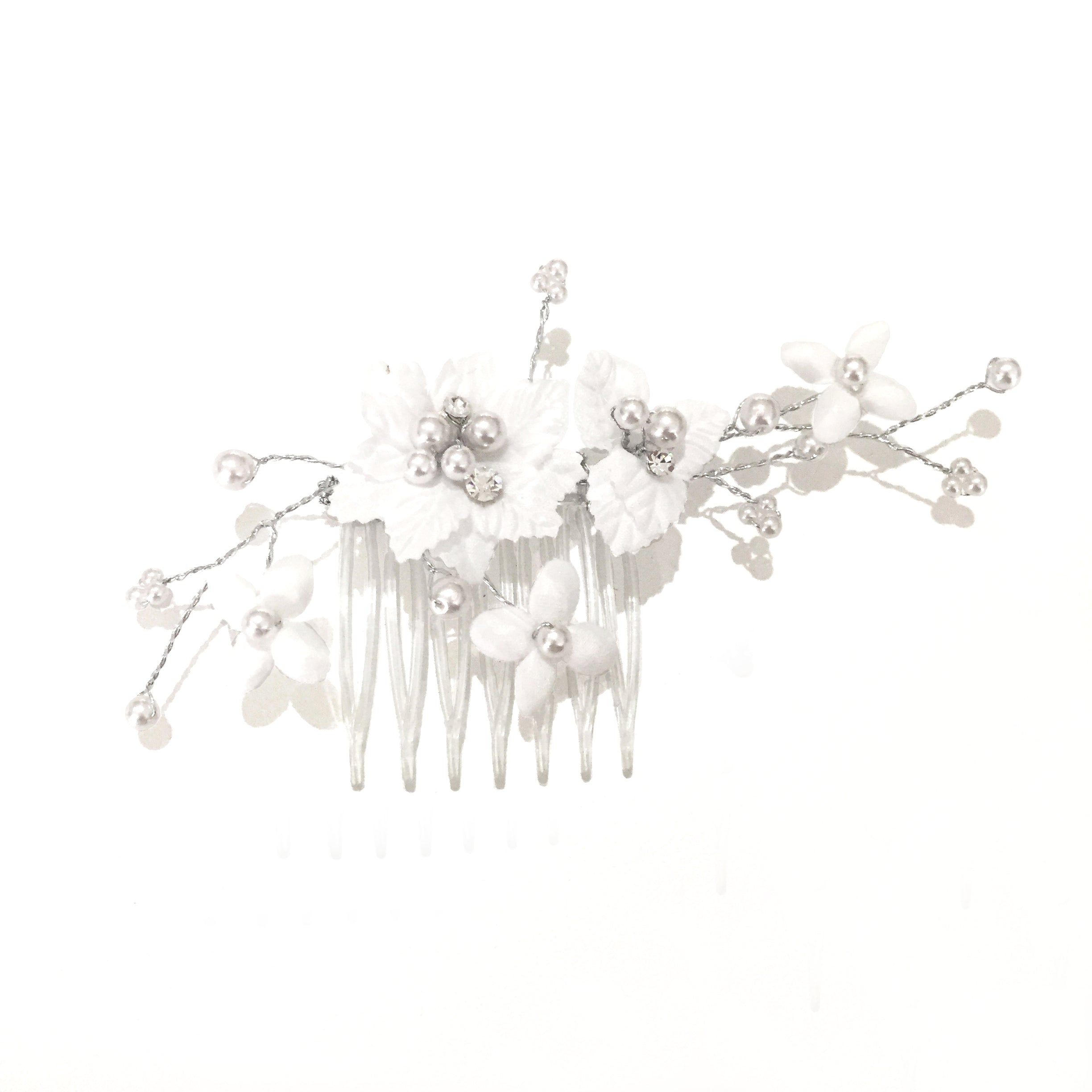 Linzi Jay White Flower & Pearl Comb:- LM235WTSI